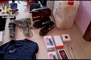 Cae una peligrosa banda de jóvenes especializada en el robo en viviendas de Alicante - (foto 5) Cae una peligrosa banda de jóvenes especializada en el robo en viviendas de Alicante - (foto 5)