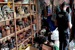 Trobades més de mil peces arqueològiques d'entre els segles XII i XVIII en un domicili valencià