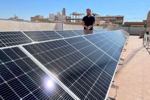 Callosa instala placas solares en dos edificios municipales para ahorrar 50 mil kilovatios de electricidad al año - (foto 3)