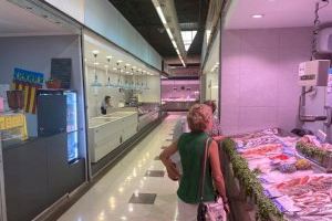 Los puestos de pescado del Mercado de Algirós vuelven al interior del recinto tras las obras de mejora - (foto 2)