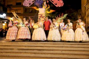 La Cremà de Sant Vicente del Raspeig ilumina el final de las Fogueres de Sant Vicent