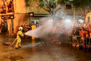 La Cremà de Sant Vicente del Raspeig ilumina el final de las Fogueres de Sant Vicent - (foto 6)