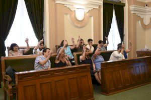 Unanimidad en el pleno de Castelló para conceder tres Medallas de Oro y nombrar Hijo Predilecto a Michavila - (foto 2) Unanimidad en el pleno de Castelló para conceder tres Medallas de Oro y nombrar Hijo Predilecto a Michavila - (foto 2)