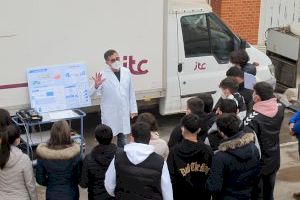 Cerca de 160 alumnos de secundaria asisten a los talleres de ciencia y medioambiente de la Cátedra bp de la UJI - (foto 2) Cerca de 160 alumnos de secundaria asisten a los talleres de ciencia y medioambiente de la Cátedra bp de la UJI - (foto 2)