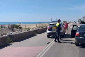 Cacen a un grup de vàndals que destrossaven un local de la platja d'Almassora Cacen a un grup de vàndals que destrossaven un local de la platja d'Almassora