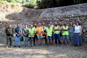 67 persones procedents de l'atur treballen en millorar els camins rurals este estiu - (foto 3) 67 persones procedents de l'atur treballen en millorar els camins rurals este estiu - (foto 3)
