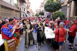 El alcalde valora las fiestas de Moros y Cristianos como "las mejores en muchas décadas" en el almuerzo festero en la sede de la asociación - (foto 2) El alcalde valora las fiestas de Moros y Cristianos como "las mejores en muchas décadas" en el almuerzo festero en la sede de la asociación - (foto 2)
