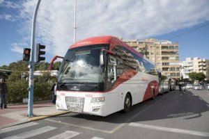Callosa denuncia la supresión de 13 trayectos de autobús entre la ciudad y la Vega Baja, Elche y Alicante Callosa denuncia la supresión de 13 trayectos de autobús entre la ciudad y la Vega Baja, Elche y Alicante