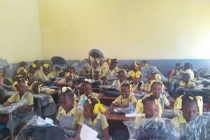 La Biblioteca Solidaria Misionera recoge donativos y libros en francés para enviar a Haití, Burundi y RD del Congo - (foto 3)