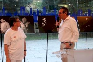 El Espai d’Art del Ayuntamiento acoge la muestra de AFA Marina Baixa ‘Me llamo, me llaman’ para sensibilizar sobre las demencias - (foto 3) El Espai d’Art del Ayuntamiento acoge la muestra de AFA Marina Baixa ‘Me llamo, me llaman’ para sensibilizar sobre las demencias - (foto 3)