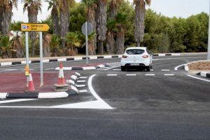 La Generalitat abre al tráfico rodado la rotonda de acceso al aparcamiento disuasorio gratuito y las instalaciones de València Sud La Generalitat abre al tráfico rodado la rotonda de acceso al aparcamiento disuasorio gratuito y las instalaciones de València Sud