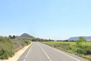Mor el conductor d'un tractor en un accident contra un camió a Montfort