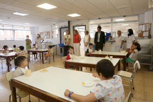 Mazón resalta la labor social de la Diputación de Alicante en el inicio de curso de la Escuela Infantil del Hogar Provincial - (foto 2) Mazón resalta la labor social de la Diputación de Alicante en el inicio de curso de la Escuela Infantil del Hogar Provincial - (foto 2)