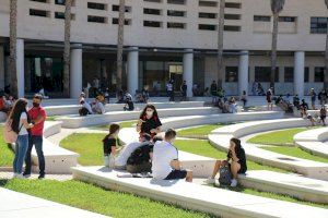 Casi el 60% del alumnado de las universidades públicas valencianas logra matricularse en la carrera que eligieron Casi el 60% del alumnado de las universidades públicas valencianas logra matricularse en la carrera que eligieron