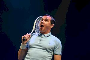 Rafa Maza, un one man show en Burriana que da vida a Fabiolo con su espectáculo más pijo