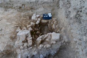 Riba-roja descubre restos de un gran pozo de agua en el yacimiento visigodo de València la Vella - (foto 7)