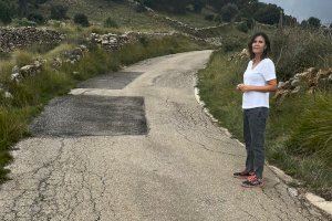 El PSOE suspende la mejora de la carretera de Rossell a Bel anunciada en marzo y el PP pide su reparación urgente para evitar riesgos