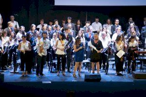 Un concierto diferente e inolvidable para celebrar los 25 años de la Banda de Música Campanar. - (foto 10)