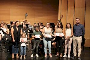 Alaquàs celebra el Concert de Música Festera i lliura els premis del XVÉ Concurs Caporal d’Esquadra - (foto 4) Alaquàs celebra el Concert de Música Festera i lliura els premis del XVÉ Concurs Caporal d’Esquadra - (foto 4)