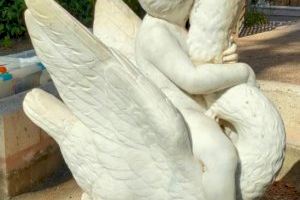 Recursos Culturales finaliza la restauración de la escultura del sindicalista Valentín González ubicada en el Mercado de Abastos - (foto 3)