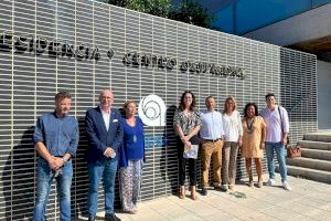 Aitana Mas visita el centre APSA de Sant Joan