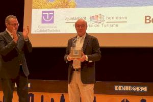 Toni Mayor, presidente de HOSBEC, recibe el premio Turismo Ciudad de Benidorm 2022. Toni Mayor, presidente de HOSBEC, recibe el premio Turismo Ciudad de Benidorm 2022.