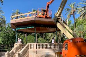 Elche sigue mejorando la imagen del Parque Municipal con actuaciones en el Templete, el ‘Museo del Huevo’ y en ‘Estanque de los patos’ - (foto 4)