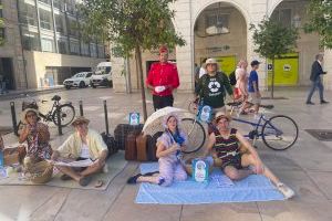 Alicante celebra el Día Mundial del Turismo con personajes de la historia turística y conciertos gratuitos Alicante celebra el Día Mundial del Turismo con personajes de la historia turística y conciertos gratuitos