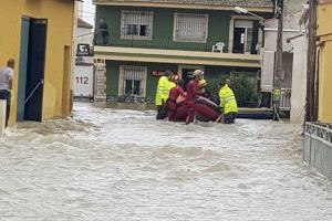 Los Bomberos del SPEIS forman a las Fuerzas y Cuerpos de Seguridad para actuar en inundaciones en Alicante - (foto 2) Los Bomberos del SPEIS forman a las Fuerzas y Cuerpos de Seguridad para actuar en inundaciones en Alicante - (foto 2)
