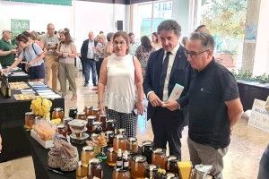 Colomer participa en la inauguración de la Feria Gastronómica que organiza la Mancomunidad Hoya de Buñol-Chiva - (foto 2) Colomer participa en la inauguración de la Feria Gastronómica que organiza la Mancomunidad Hoya de Buñol-Chiva - (foto 2)