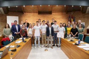Alaquàs ret homenatge als esportistes del Club de Caiac Polo que han destacat pels seus èxits aquesta temporada
