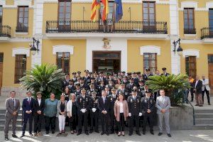 El Salón de Plenos del Ayuntamiento de Burjassot acoge la celebración del día de la Policía Nacional, “Los Ángeles Custodios” El Salón de Plenos del Ayuntamiento de Burjassot acoge la celebración del día de la Policía Nacional, “Los Ángeles Custodios”