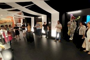 Almogàvers y Moros de Capeta son las nuevas compañías que protagonizan la exposición “Música, pólvora i desembarc” de la Vila Joiosa Almogàvers y Moros de Capeta son las nuevas compañías que protagonizan la exposición “Música, pólvora i desembarc” de la Vila Joiosa