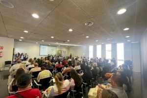 El Centro de Congresos de Elche acoge una jornada de trabajo para impulsar la inserción laboral de colectivos vulnerables - (foto 6)