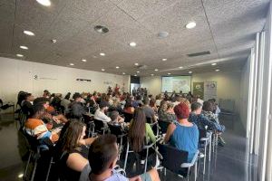 El Centro de Congresos de Elche acoge una jornada de trabajo para impulsar la inserción laboral de colectivos vulnerables - (foto 7)