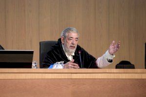 Navarro de Luján: “Si algo ha caracterizado al CEU en sus 50 años en la Comunidad Valenciana es el deseo de prestar servicio a la sociedad" - (foto 2) Navarro de Luján: “Si algo ha caracterizado al CEU en sus 50 años en la Comunidad Valenciana es el deseo de prestar servicio a la sociedad" - (foto 2)