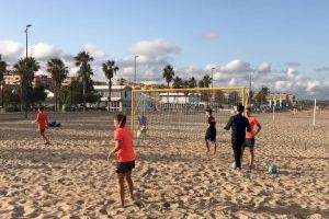 La Fundació Esportiva Municipal inaugura una nova instal·lació de futbol platja a la Malva-rosa - (foto 2) La Fundació Esportiva Municipal inaugura una nova instal·lació de futbol platja a la Malva-rosa - (foto 2)