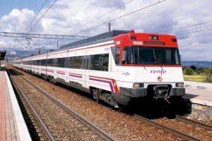 Renfe recupera los 12 trenes diarios por sentido entre Castelló y Vinaròs eliminados en pandemia Renfe recupera los 12 trenes diarios por sentido entre Castelló y Vinaròs eliminados en pandemia