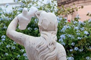 Cultura inicia els treballs de restauració de les escultures d'Àfrica i Àsia dels jardins de Parcent - (foto 2)