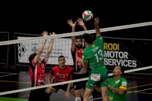 El Familycash Xàtiva voleibol masculino se estrena con victoria en Lleida por 0-3 El Familycash Xàtiva voleibol masculino se estrena con victoria en Lleida por 0-3