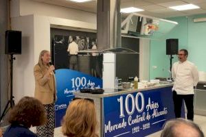 El Ayuntamiento invita a visitar la exposición fotográfica y la maqueta del bombardeo del Centenario del Mercado Central - (foto 3) El Ayuntamiento invita a visitar la exposición fotográfica y la maqueta del bombardeo del Centenario del Mercado Central - (foto 3)