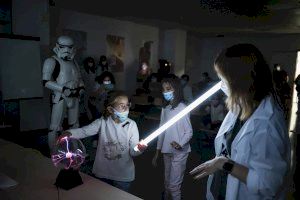El Museu de les Ciències lleva los talleres de ciencia al Hospital Aguas Vivas de Alzira - (foto 3)