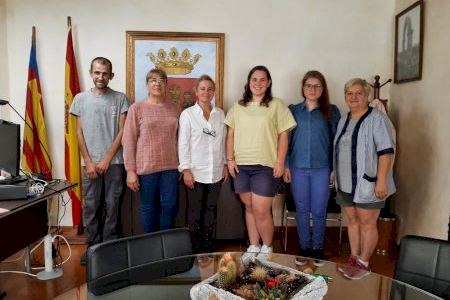 Cabanes aumenta la plantilla municipal con cinco trabajadores
