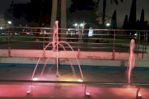 Les fonts d’Alzira s’il·luminaren anit de rosa pel Dia Contra el Càncer de Mama Les fonts d’Alzira s’il·luminaren anit de rosa pel Dia Contra el Càncer de Mama