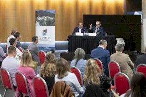 Martí defensa el paper dels Grups d'Acció Local com a captadors de fons Feder per a l'impuls de projectes en l'àmbit rural - (foto 2)