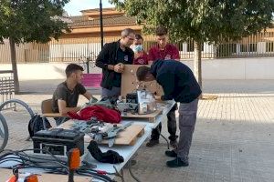 ‘L’institut al carrer’: el IES La Marxadella se suma al movimiento ‘Street for Kids’ y traslada la actividad lectiva a la calle - (foto 3) ‘L’institut al carrer’: el IES La Marxadella se suma al movimiento ‘Street for Kids’ y traslada la actividad lectiva a la calle - (foto 3)