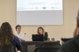 Bocairent presenta el servei d’assessorament i les ajudes municipals per a persones emprenedores