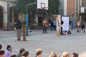 L'alcaldessa de Borriana participa en la Setmana d'Acció Mundial per l'Educació del col·legi Salesià