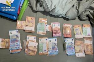 Nueve detenidos tras desmantelar un grupo criminal dedicado al tráfico de droga internacional desde Alicante - (foto 12) Nueve detenidos tras desmantelar un grupo criminal dedicado al tráfico de droga internacional desde Alicante - (foto 12)