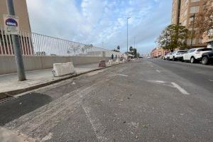 Empiezan los trabajos para la creación de un nuevo carril bici en la calle Jaume I de Alaquàs, junto al CEIP Ciutat de Cremona